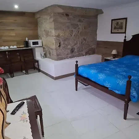 Solar Dos Araujo Coutinho - Casa Dos Cavaleiros - Turismo Habitacao Vila da Ponte
