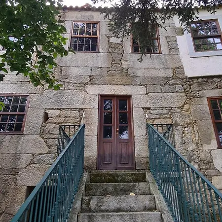 Solar Dos Araujo Coutinho - Casa Dos Cavaleiros - Turismo Habitacao Homestay