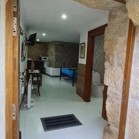 Solar Dos Araujo Coutinho - Casa Dos Cavaleiros - Turismo Habitacao Homestay Vila da Ponte