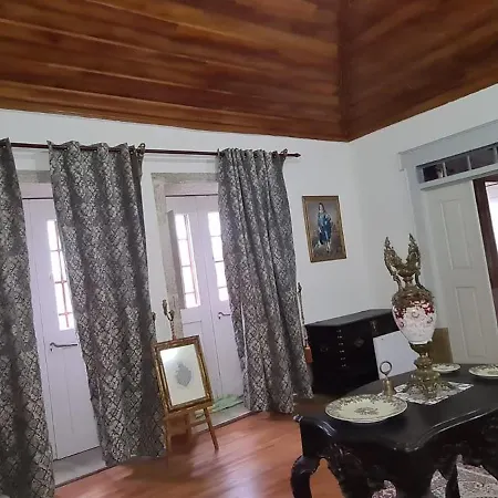 Solar Dos Araujo Coutinho - Casa Dos Cavaleiros - Turismo Habitacao * Vila da Ponte