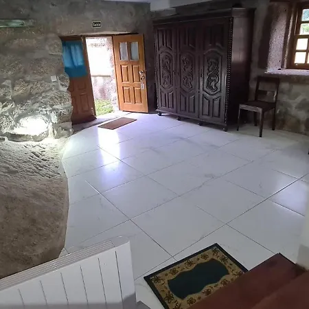 Solar Dos Araujo Coutinho - Casa Dos Cavaleiros - Turismo Habitacao Homestay Vila da Ponte