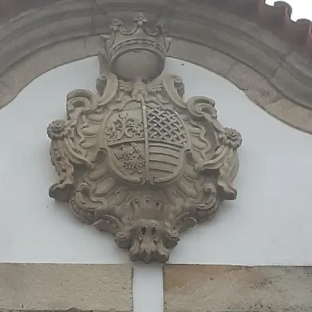 Solar Dos Araujo Coutinho - Casa Dos Cavaleiros - Turismo Habitacao Vila da Ponte